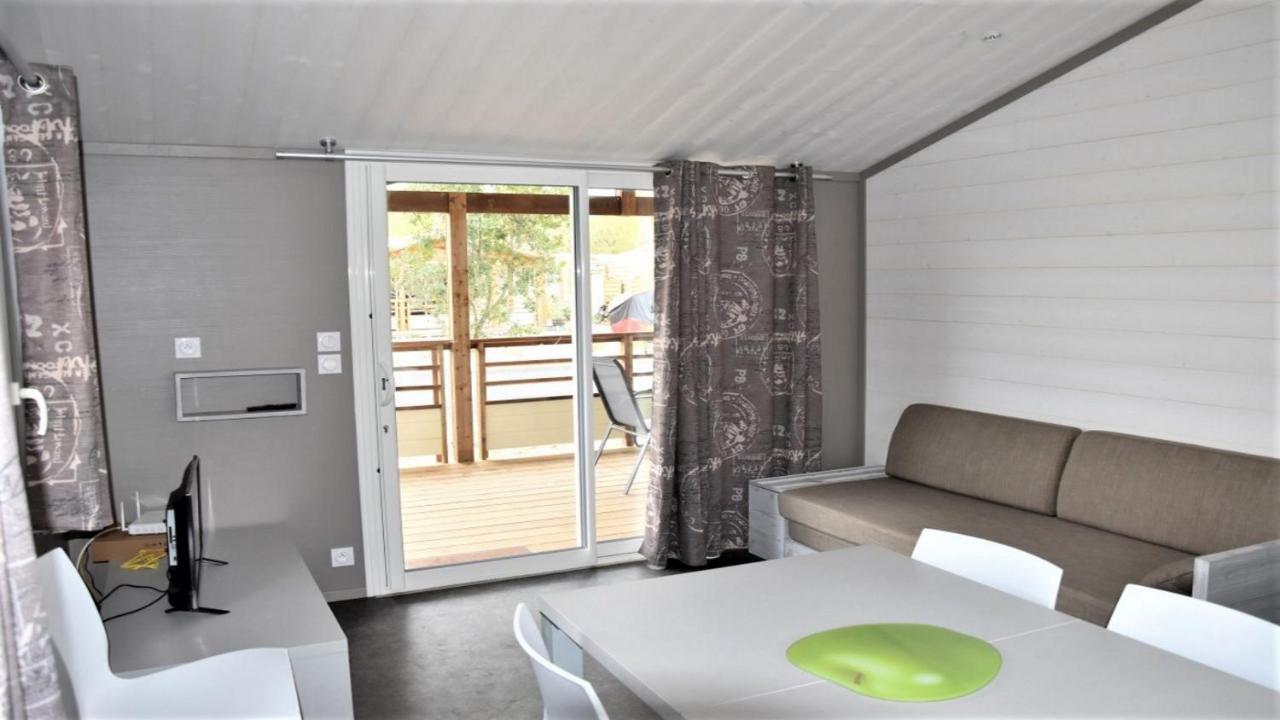 Chalet Avec Piscine Azur Exterior foto